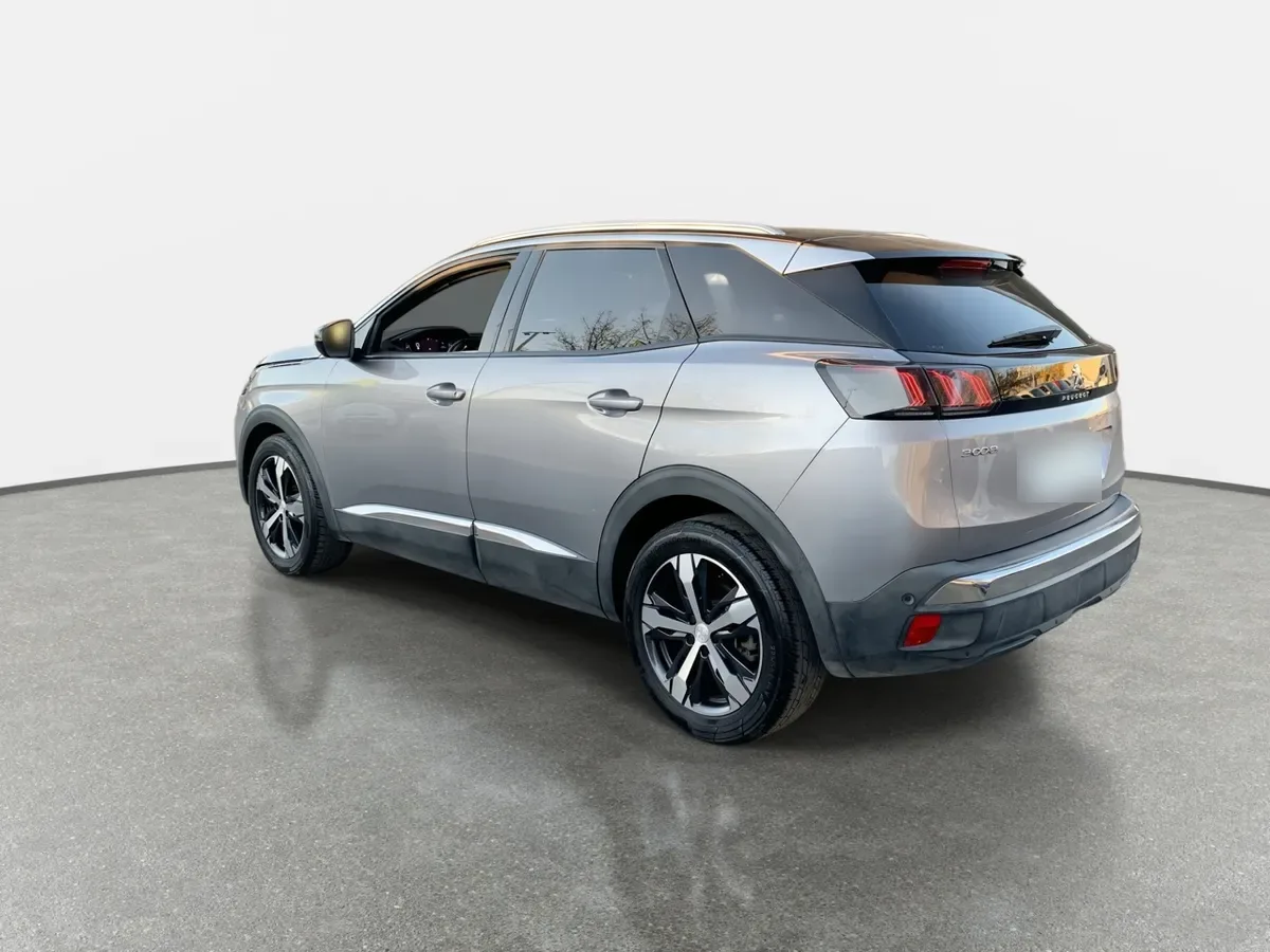Peugeot 3008 1.5 Allure Pack Bluehdi 130 4x2 Eat8 5p año 2024