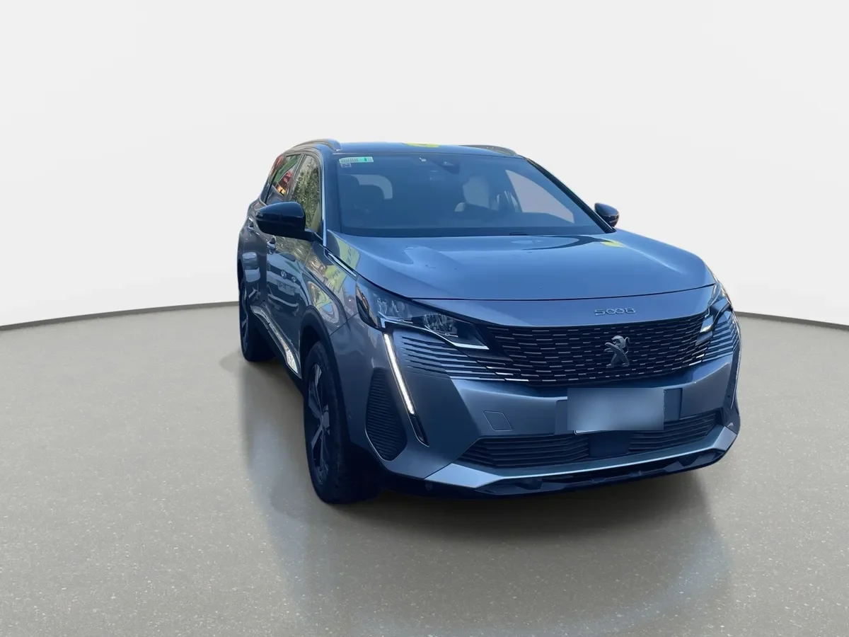 Peugeot 5008 1.5 Allure Pack Bluehdi 130 4x2 Eat8 5p año 2024