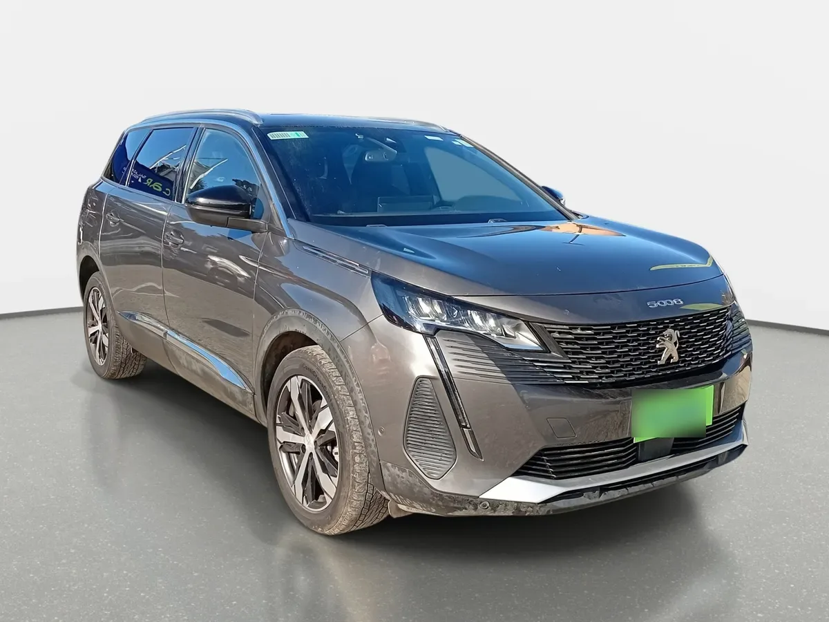 Peugeot 5008 1.5 Allure Pack Bluehdi 130 4x2 Eat8 5p año 2024