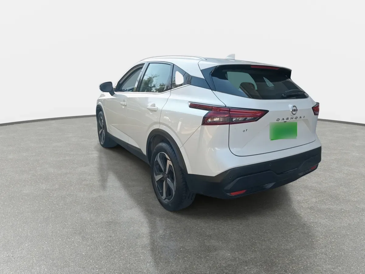 Nissan Qashqai 1.3t Sense 2wd Mt 5p año 2023