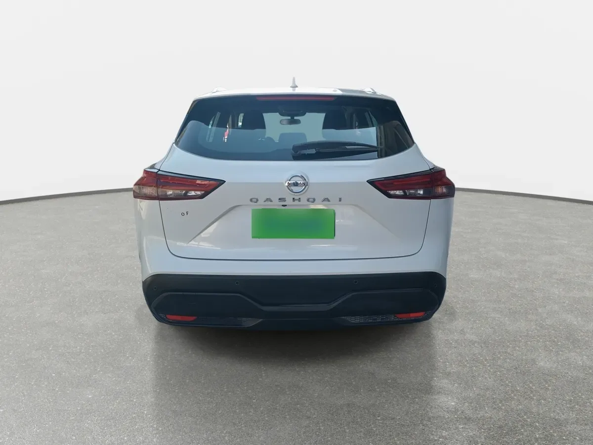 Nissan Qashqai 1.3t Sense 2wd Mt 5p año 2023