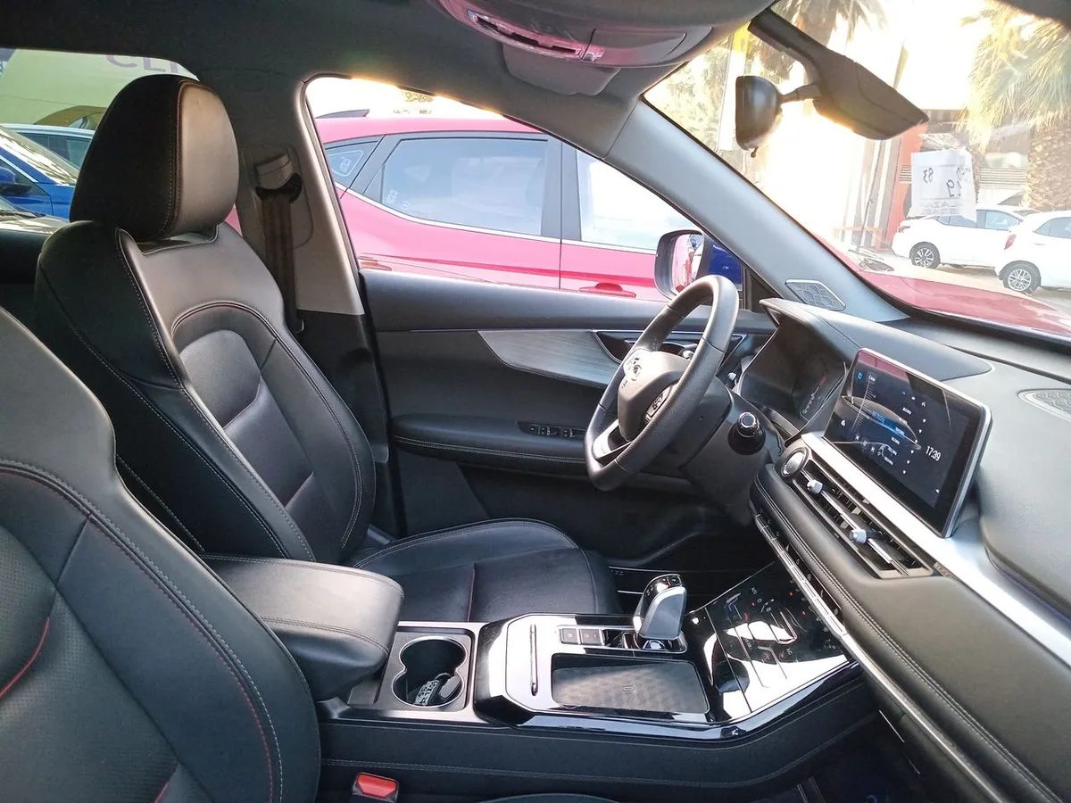 Chery Tiggo 7 Pro 1.5t Glx 4x2 Cvt At 5p año 2024
