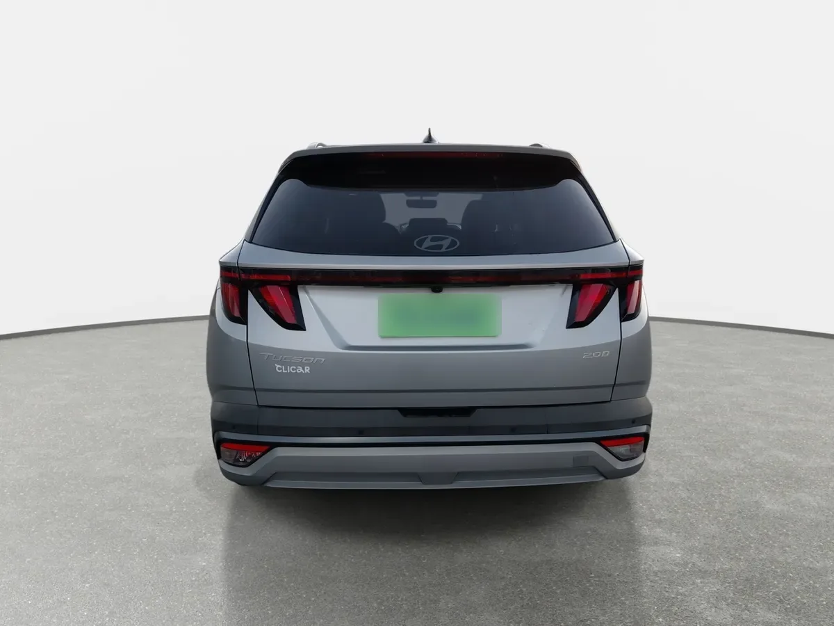 Hyundai Tucson 2.0 Nx4 Plus Fl Diesel 2wd At 5p año 2025