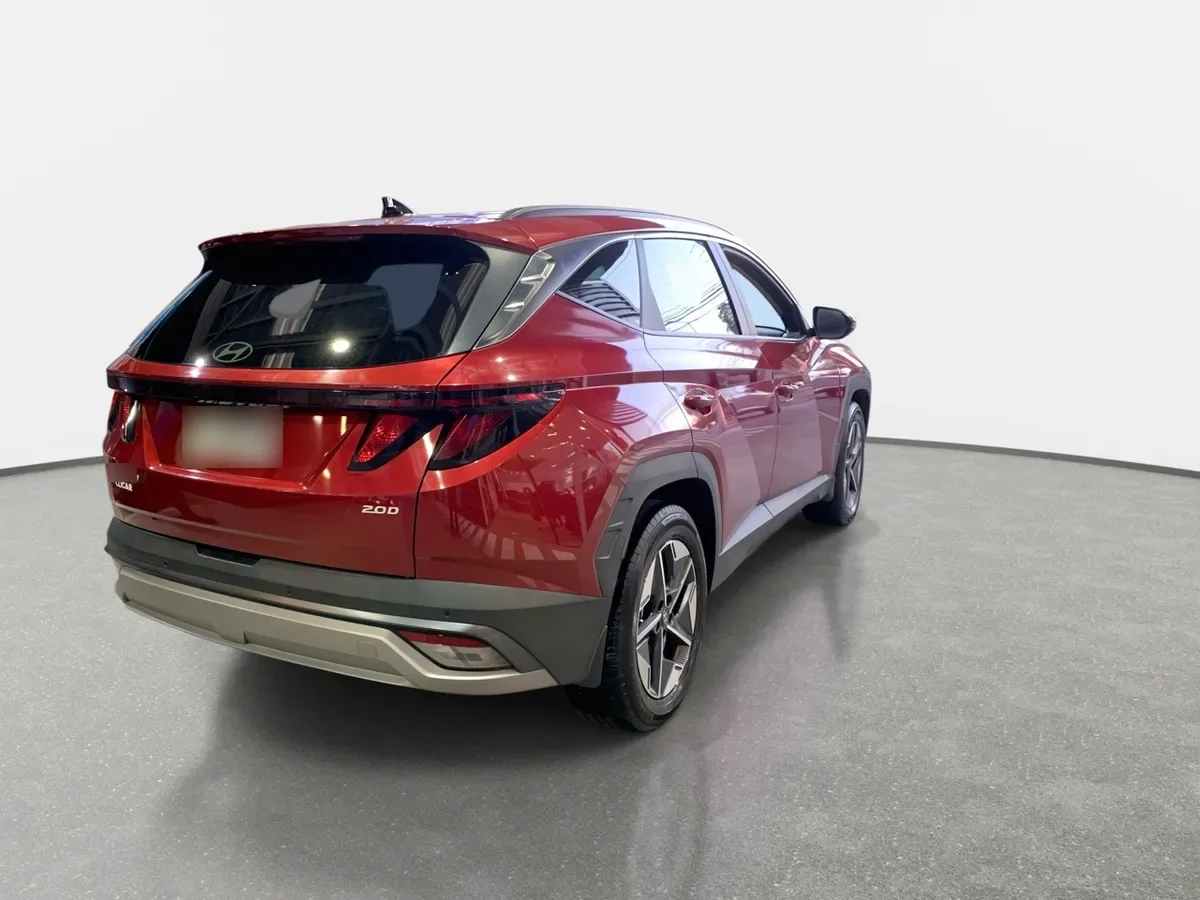 Hyundai Tucson 2.0 Nx4 Plus Fl Diesel 2wd At 5p año 2025