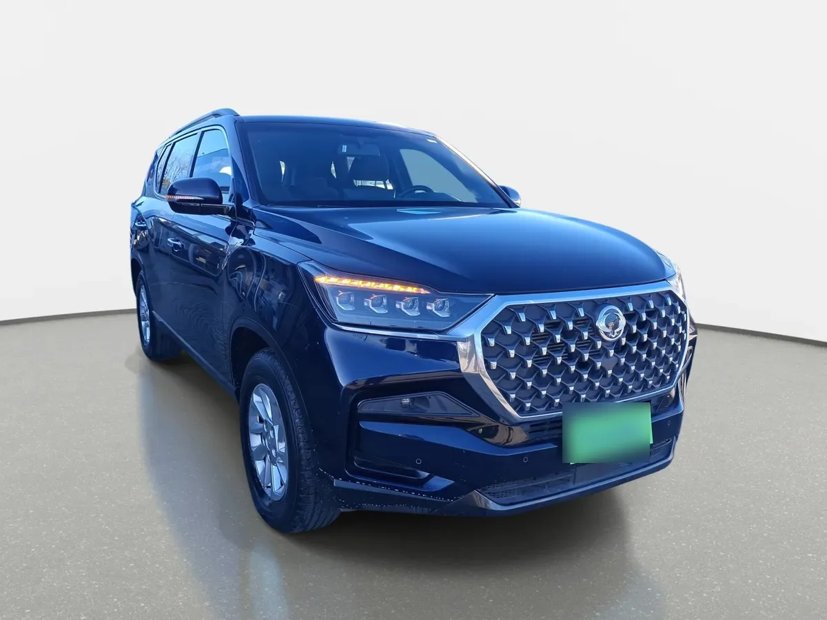 Ssangyong Rexton 2.0t Lx 4x2 6ab Nueva Radio 6mt 5p año 2024