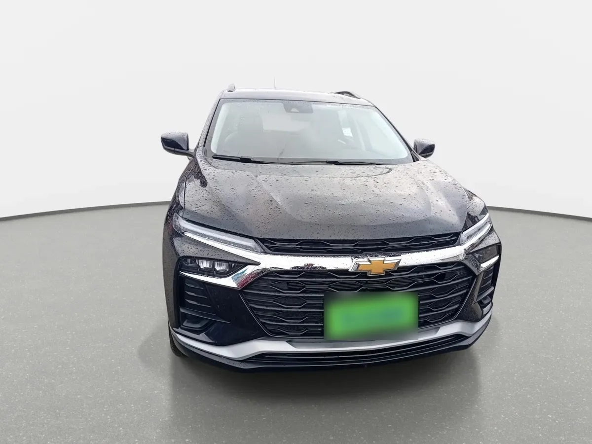 Chevrolet Tracker 1.2t Ltz R 4x2 At 5p año 2026
