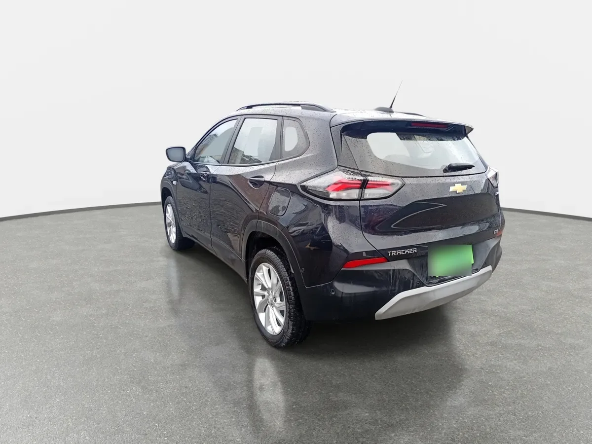 Chevrolet Tracker 1.2t Ltz R 4x2 At 5p año 2026