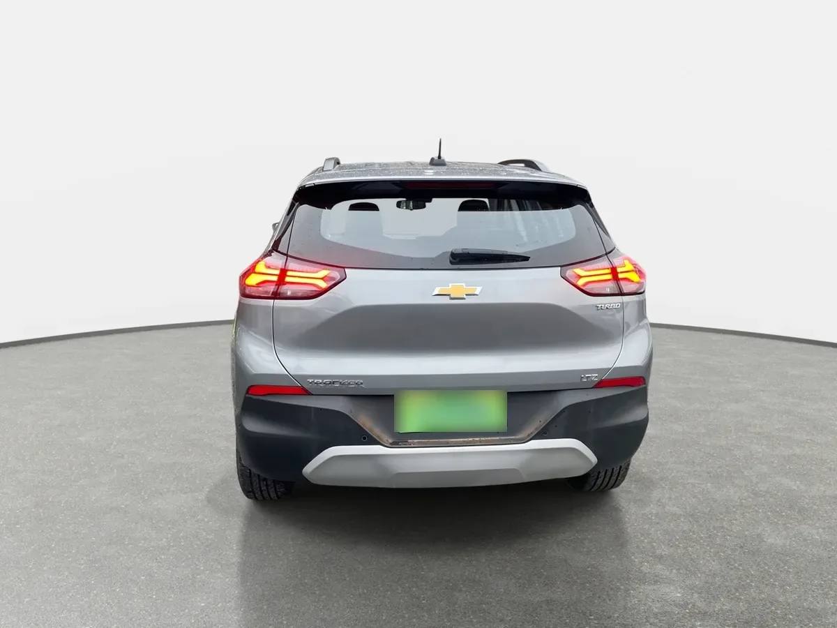 Chevrolet Tracker 1.2t Ltz R 4x2 At 5p año 2026