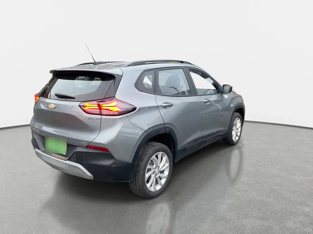 Chevrolet Tracker 1.2t Ltz R 4x2 At 5p año 2026