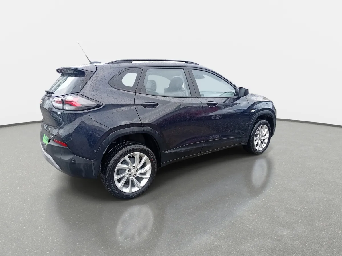 Chevrolet Tracker 1.2t Ltz R 4x2 At 5p año 2026