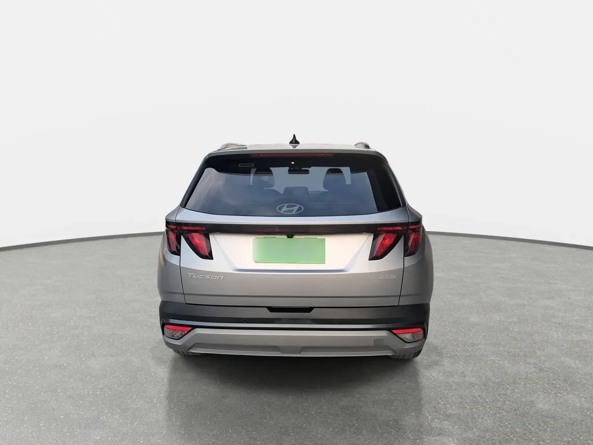 Hyundai Tucson 2.0 Nx4 Plus Fl Diesel 2wd At 5p año 2025