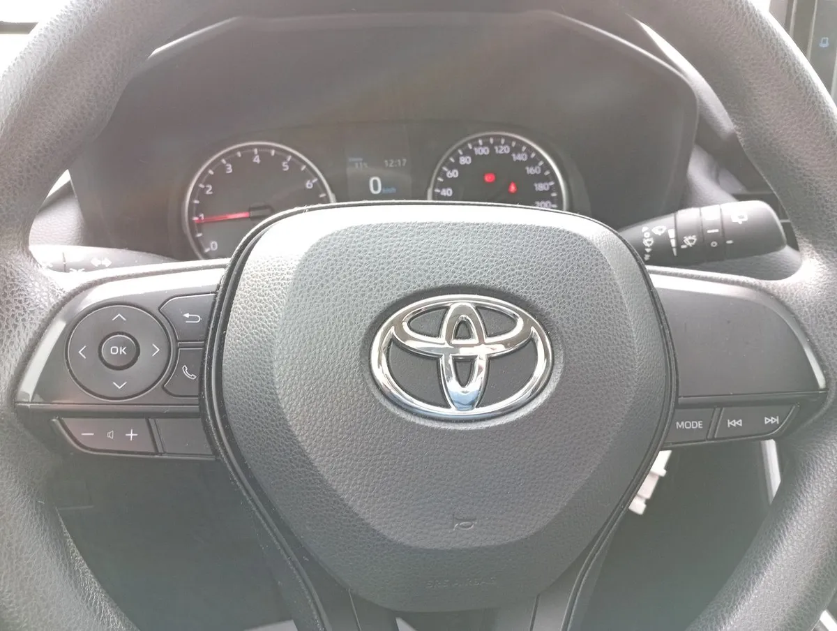 Toyota Rav 4 2.0 Le 4x2 Cvt At 5p año 2022