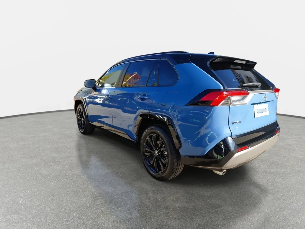 Toyota Rav 4 2.5 Xse Hybrid 4x2 Cvt At 5p año 2025