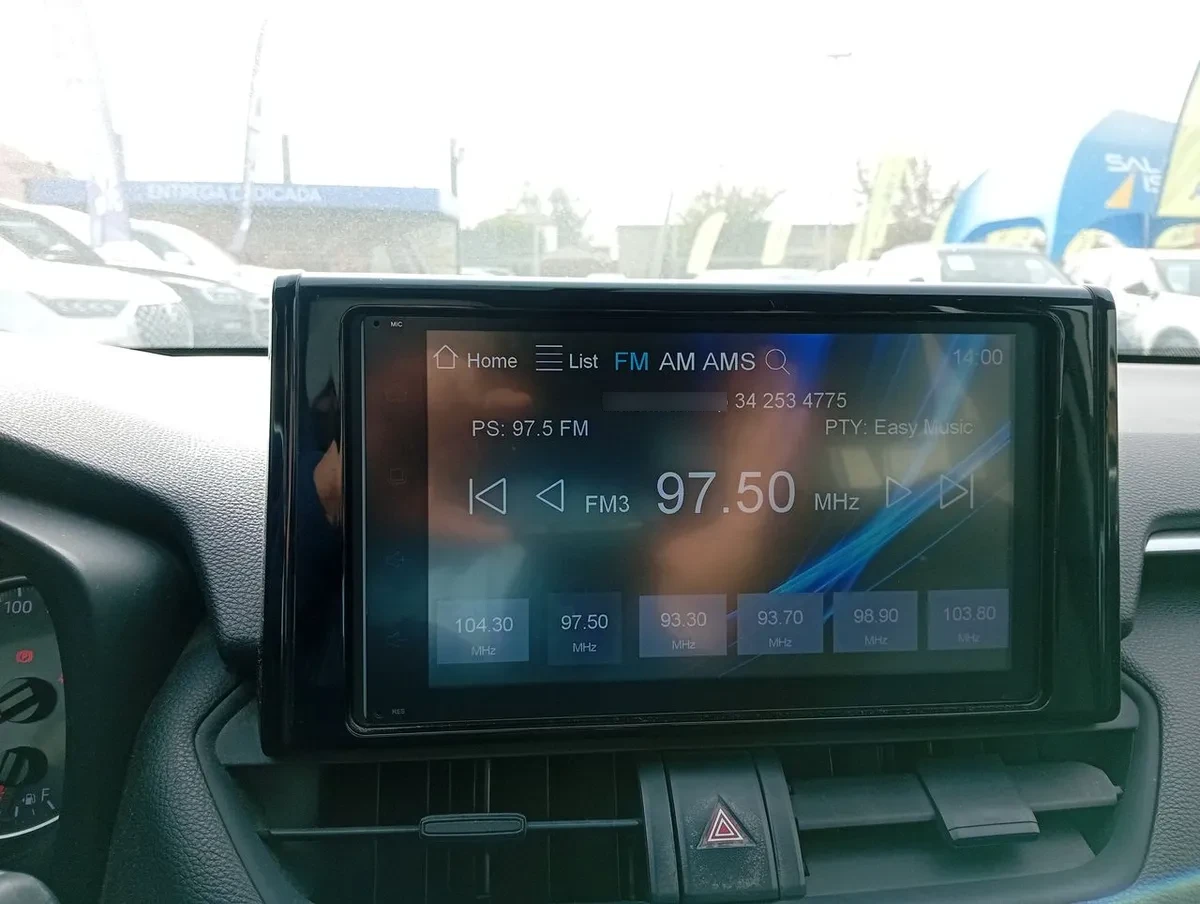 Toyota Rav 4 2.0 Le 4x2 Mt 5p año 2020