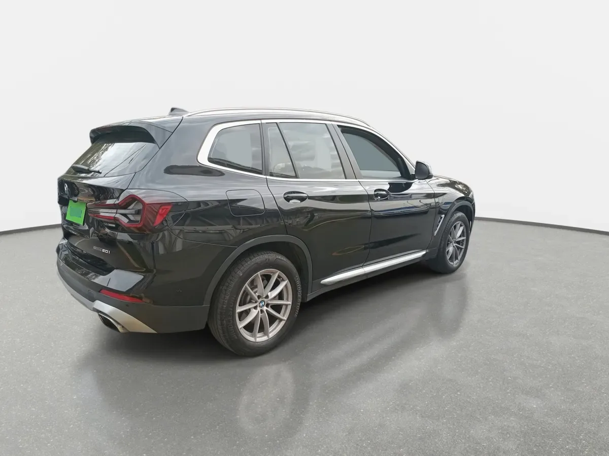 BMW X3 2.0 Dynamic Lci 20i S-Drive 4x2 At 5p año 2024