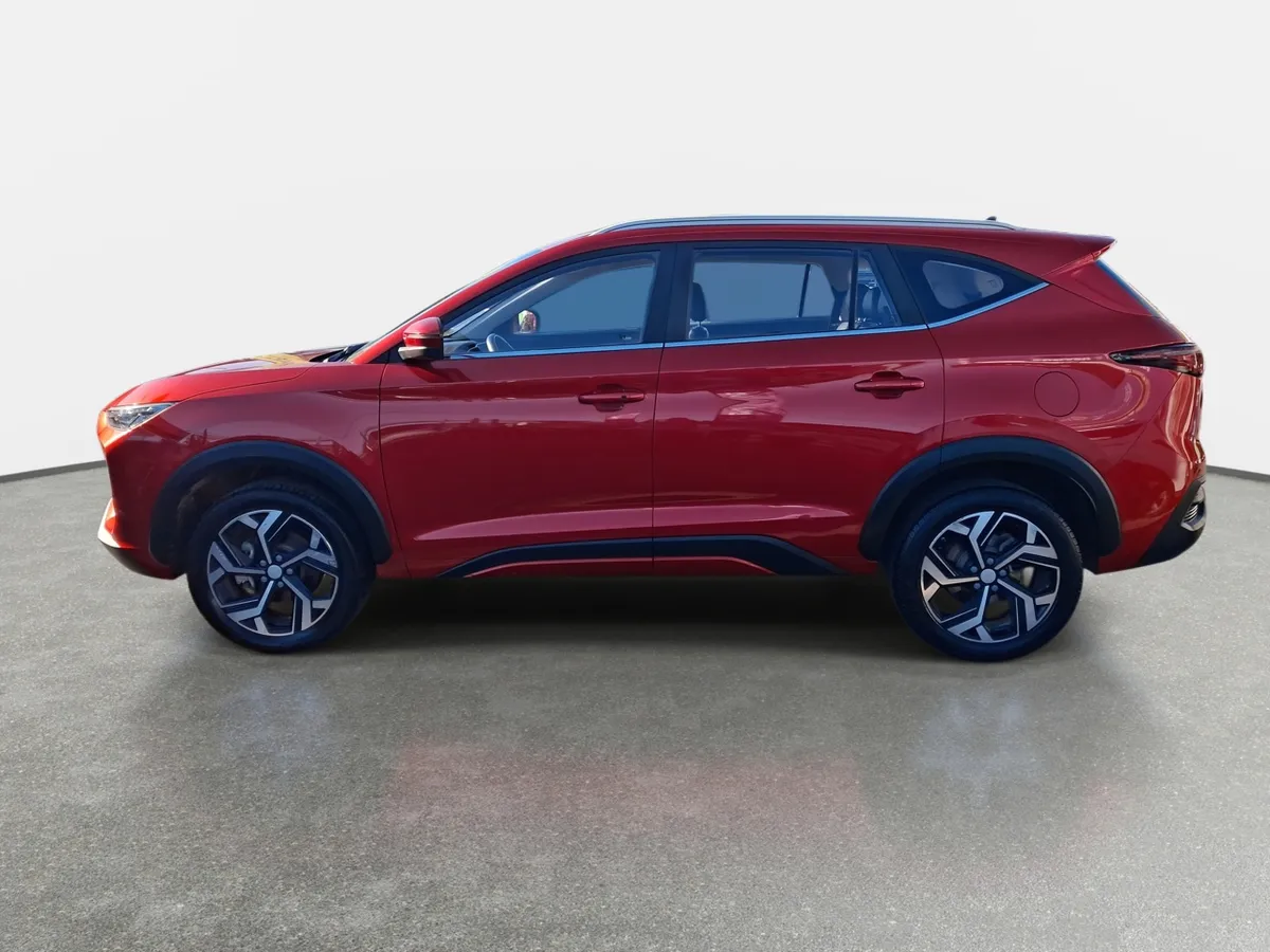 JAC Js8 1.5 Luxury Se 4x2 6mt 5p año 2024