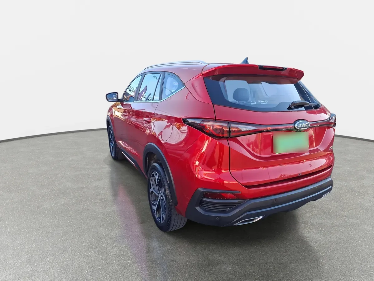 JAC Js8 1.5 Luxury Se 4x2 6mt 5p año 2024
