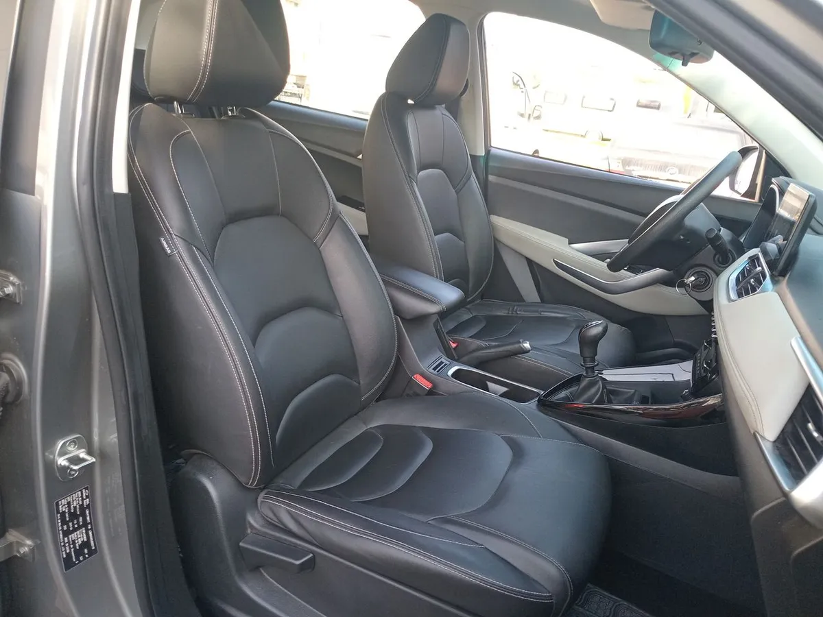 Chevrolet Captiva 1.5t Lt Fwd Mt 5p año 2019