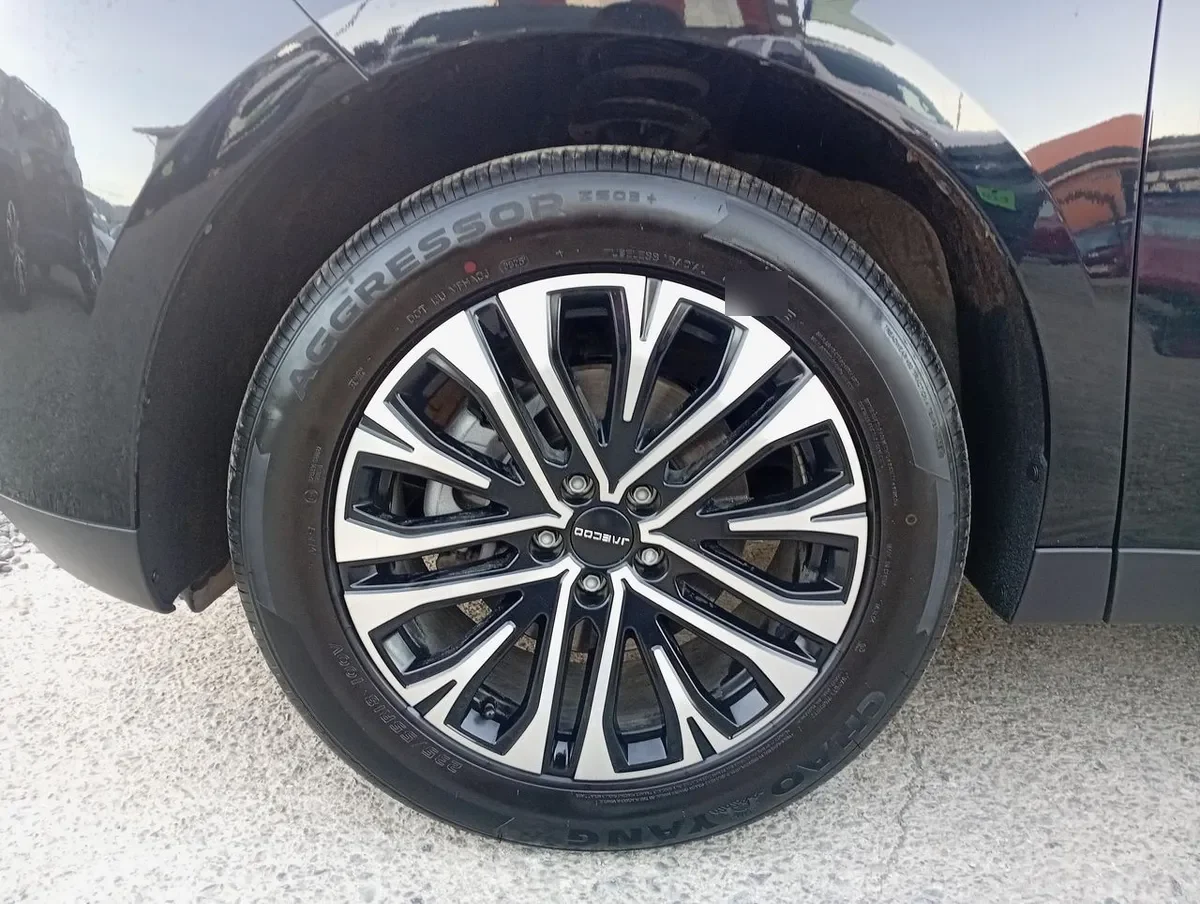 Jaecoo Jaecoo5 1.5t Prime Fwd Cvt9 At 5p año 2025