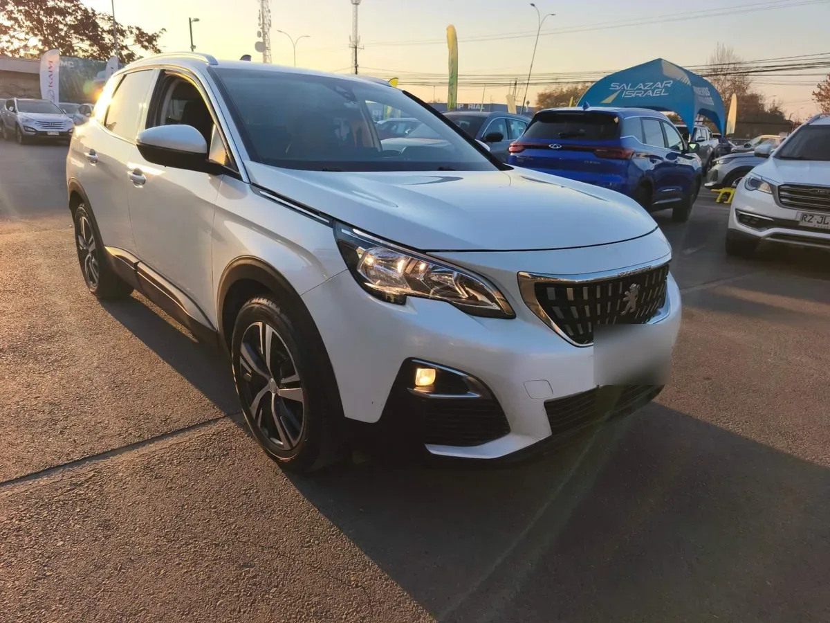 Peugeot 3008 1.5 Active Bluehdi 4x2 130 Mt6 5p año 2020