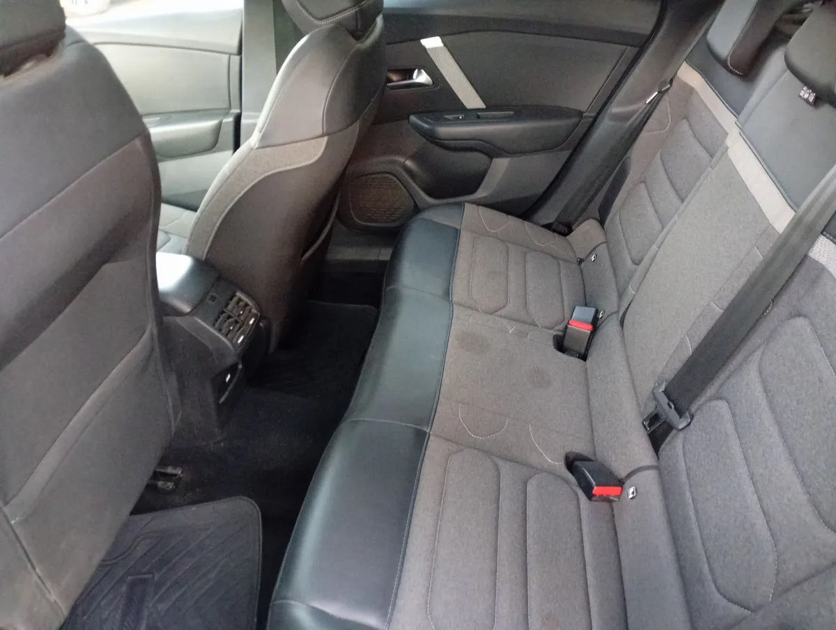 Citroen C4 1.2 Shine Puretech 4x2 130 Ss Eat8 At 5p año 2022