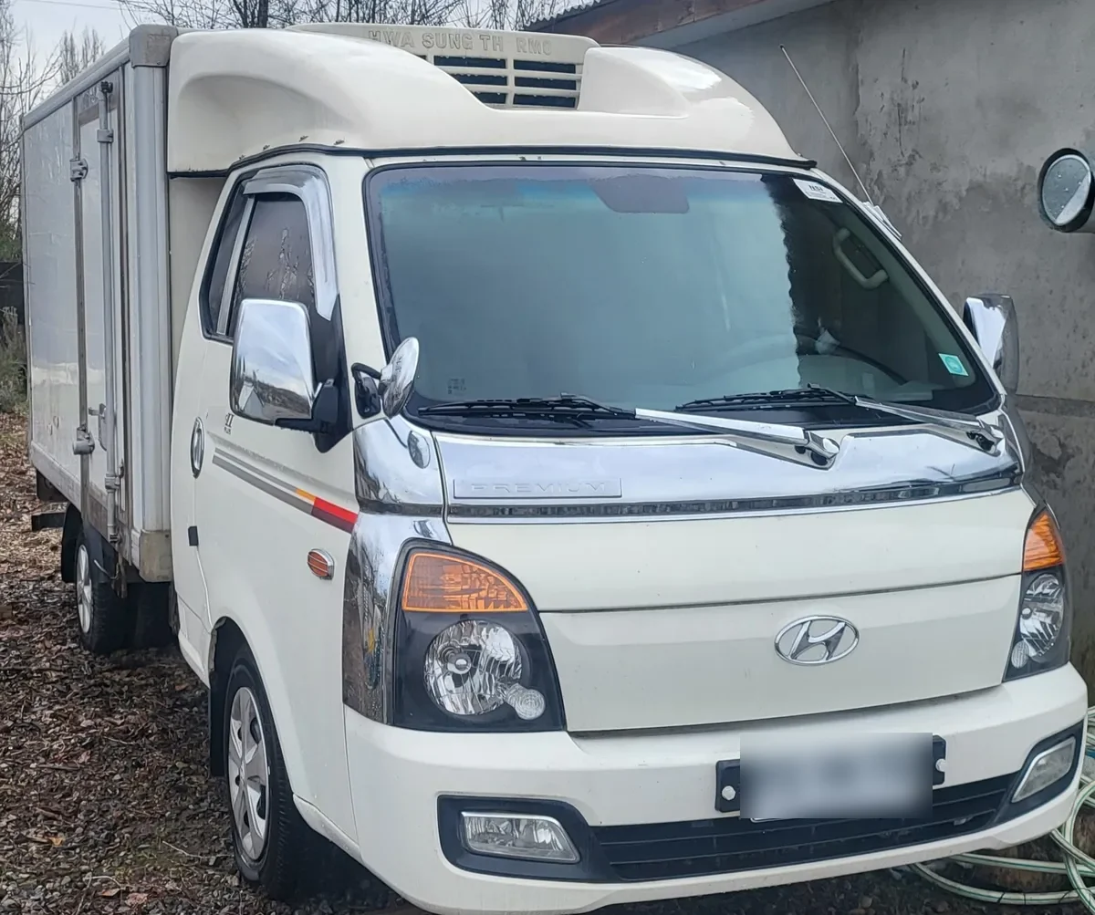 HYUNDAI PORTER 2.5 Crdi Hr Std Cam Ps Elwb Mt Diesel año 2014
