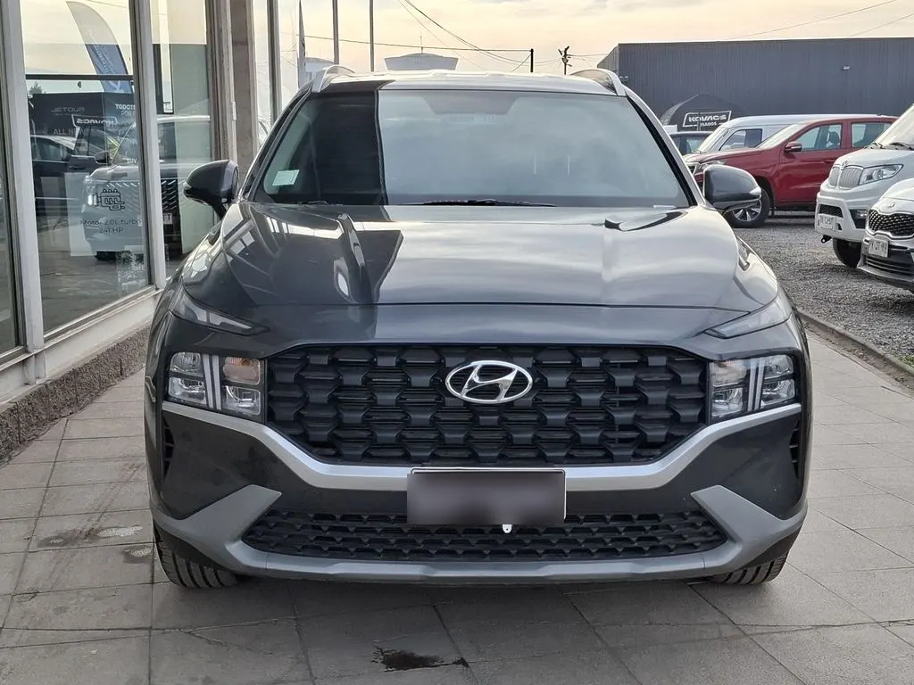 Hyundai Santa Fe 2.5 At año 2023