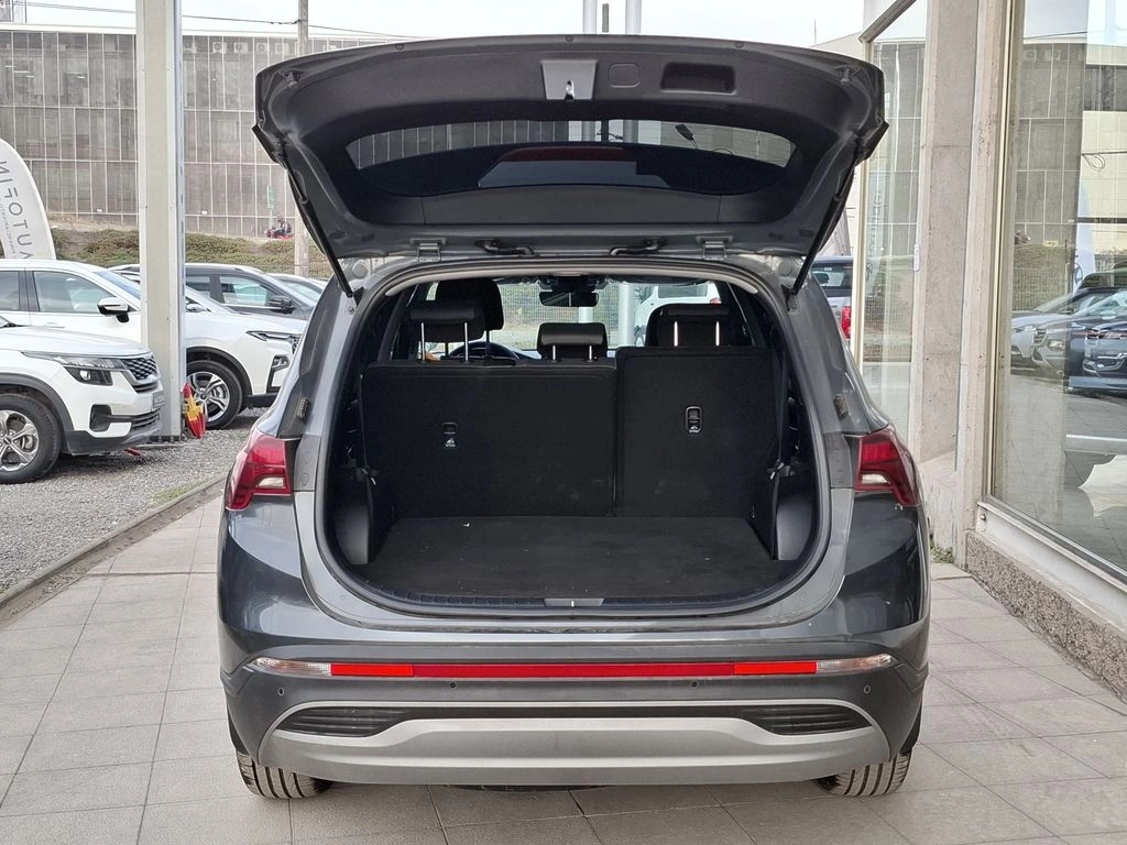 Hyundai Santa Fe 2.5 At año 2023