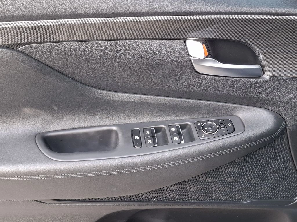 Hyundai Santa Fe 2.5 At año 2023