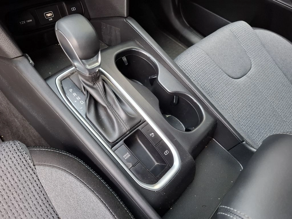 Hyundai Santa Fe 2.5 At año 2023