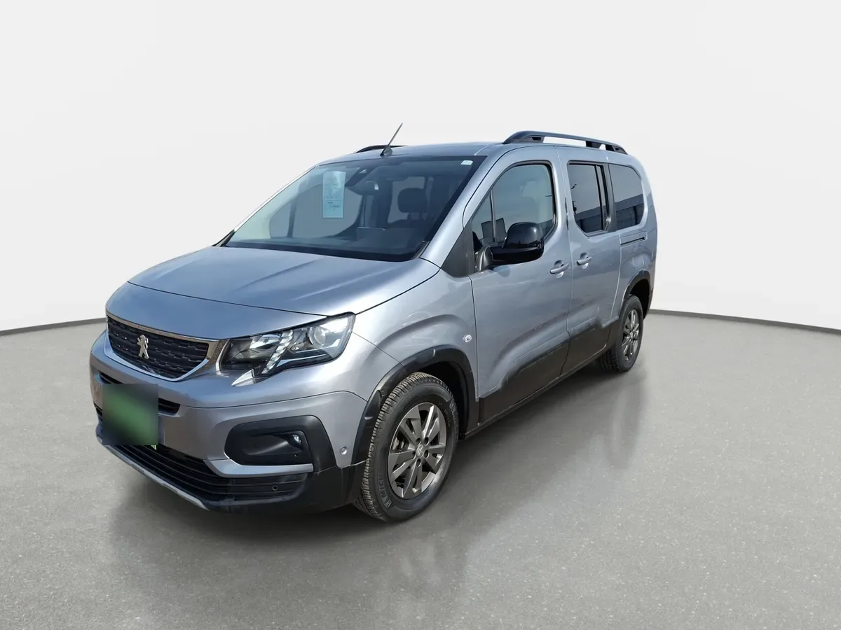 Peugeot Rifter 1.5 Allure Bluehdi Diesel 130hp Eat8 5p año 2023