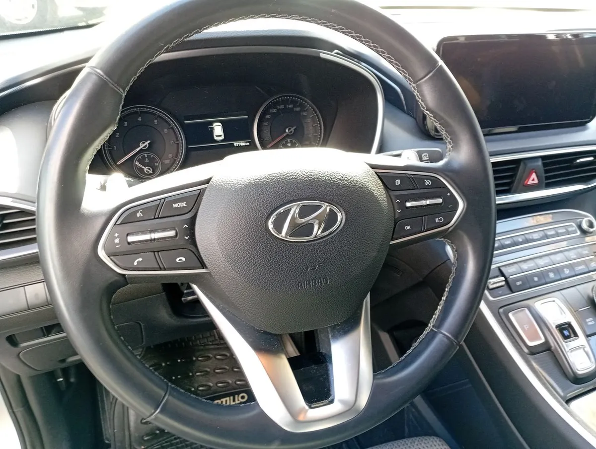 Hyundai Santa Fe 2.5 Value Fl 2wd At 5p año 2024