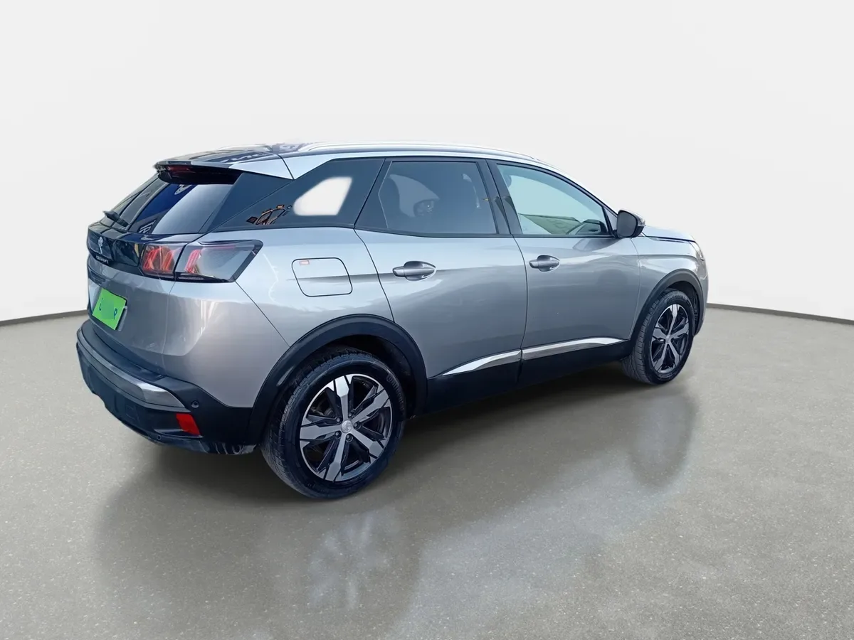 Peugeot 3008 1.5 Allure Pack Bluehdi 130 4x2 Eat8 5p año 2024