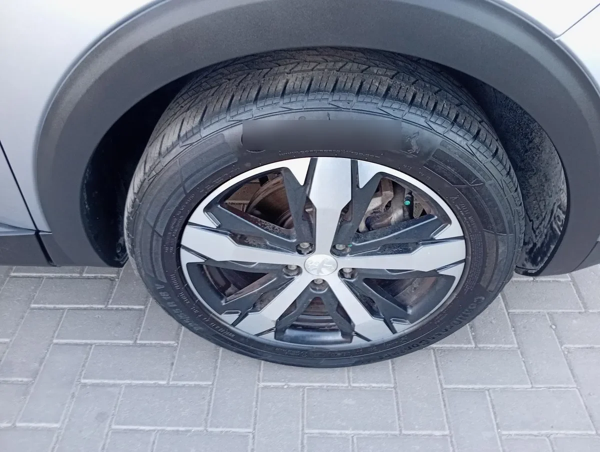 Peugeot 3008 1.5 Allure Pack Bluehdi 130 4x2 Eat8 5p año 2024