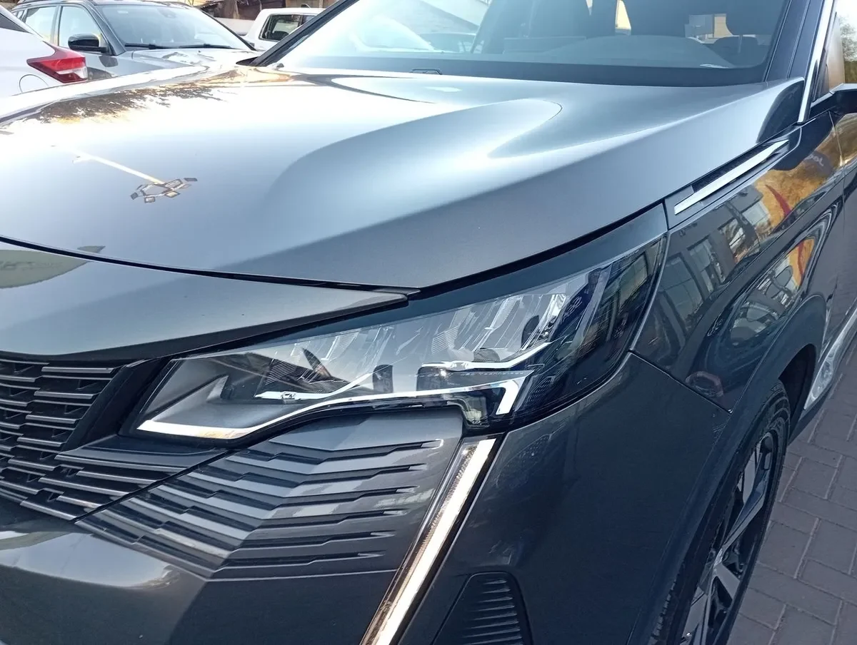 Peugeot 3008 1.5 Allure Pack Bluehdi 130 4x2 Eat8 5p año 2024