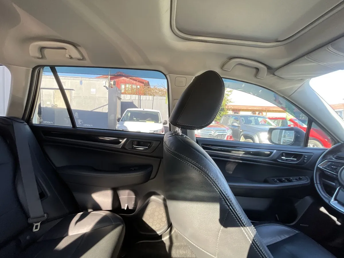 Subaru Outback 2.5i Limited Eyesight Awd Cvt At 5p año 2021