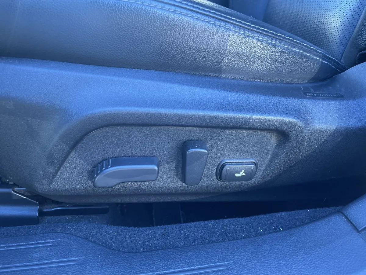 Subaru Outback 2.5i Limited Eyesight Awd Cvt At 5p año 2021