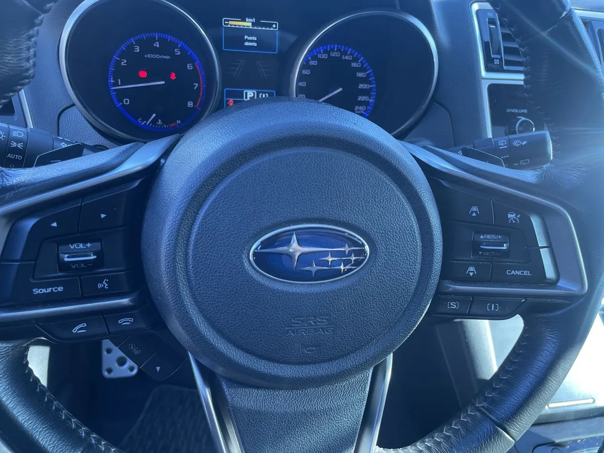 Subaru Outback 2.5i Limited Eyesight Awd Cvt At 5p año 2021
