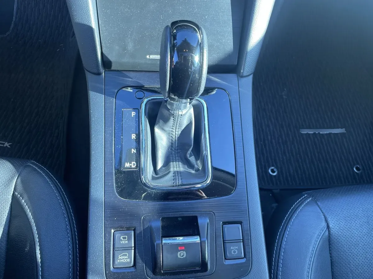 Subaru Outback 2.5i Limited Eyesight Awd Cvt At 5p año 2021