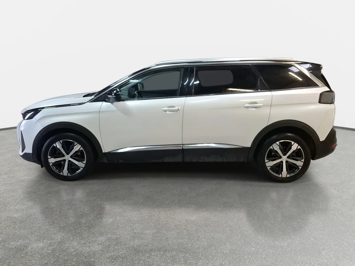 Peugeot 5008 1.5 Allure Pack Bluehdi 4x2 130 Eat8 5p año 2022