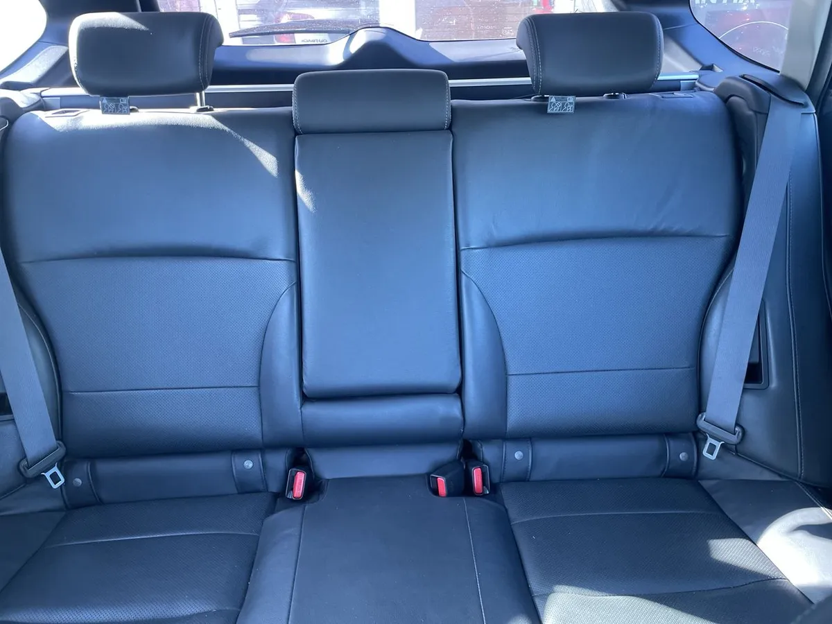 Subaru Outback 2.5i Limited Eyesight Awd Cvt At 5p año 2021
