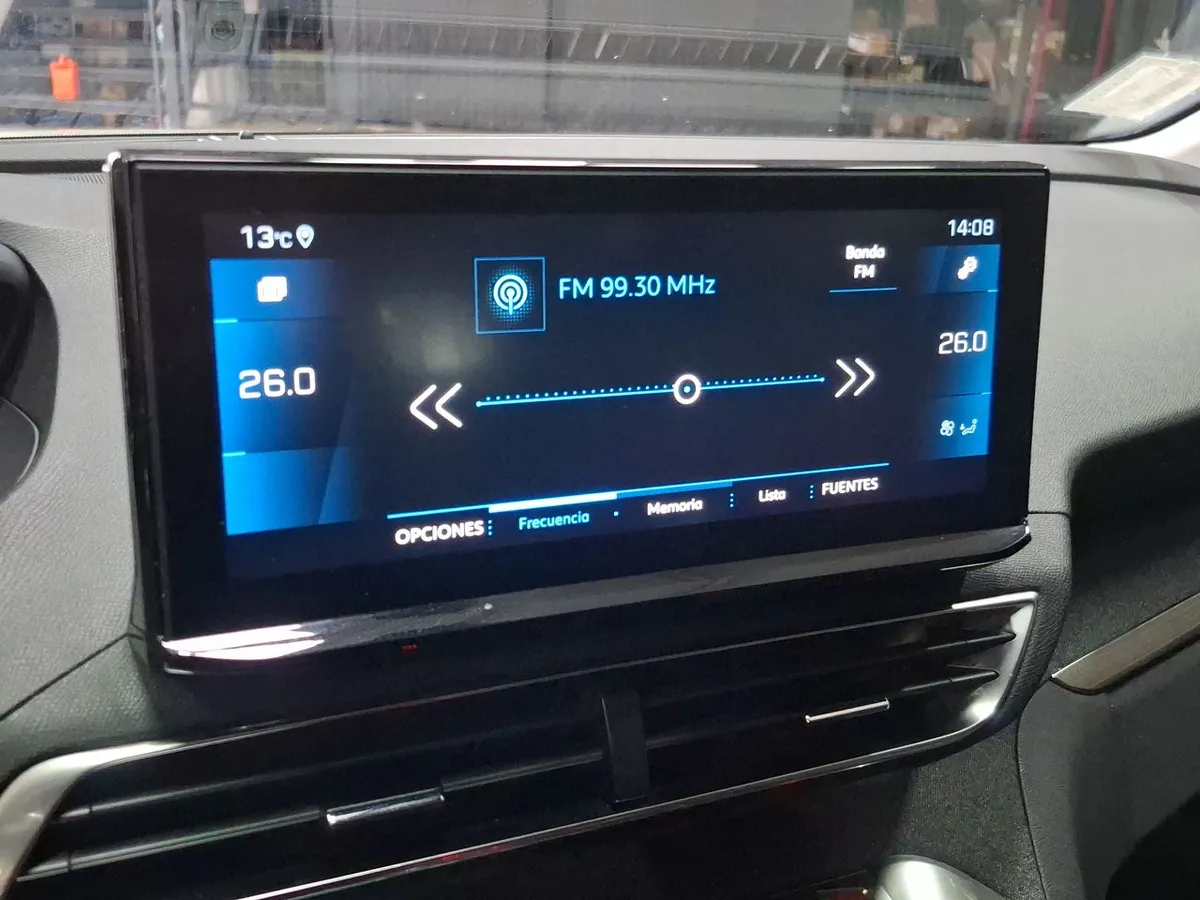 Peugeot 5008 1.5 Allure Pack Bluehdi 4x2 130 Eat8 5p año 2022