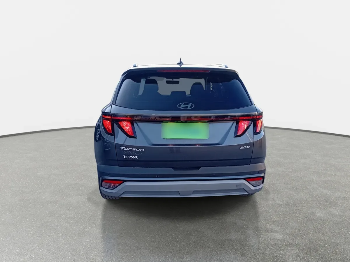 Hyundai Tucson 2.0 Nx4 Plus Fl Diesel 2wd At 5p año 2025