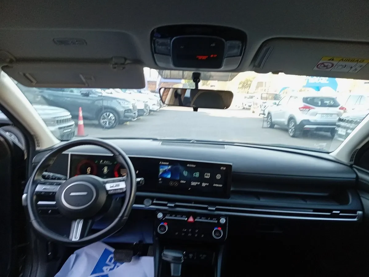 Hyundai Tucson 2.0 Nx4 Plus Fl Diesel 2wd At 5p año 2025