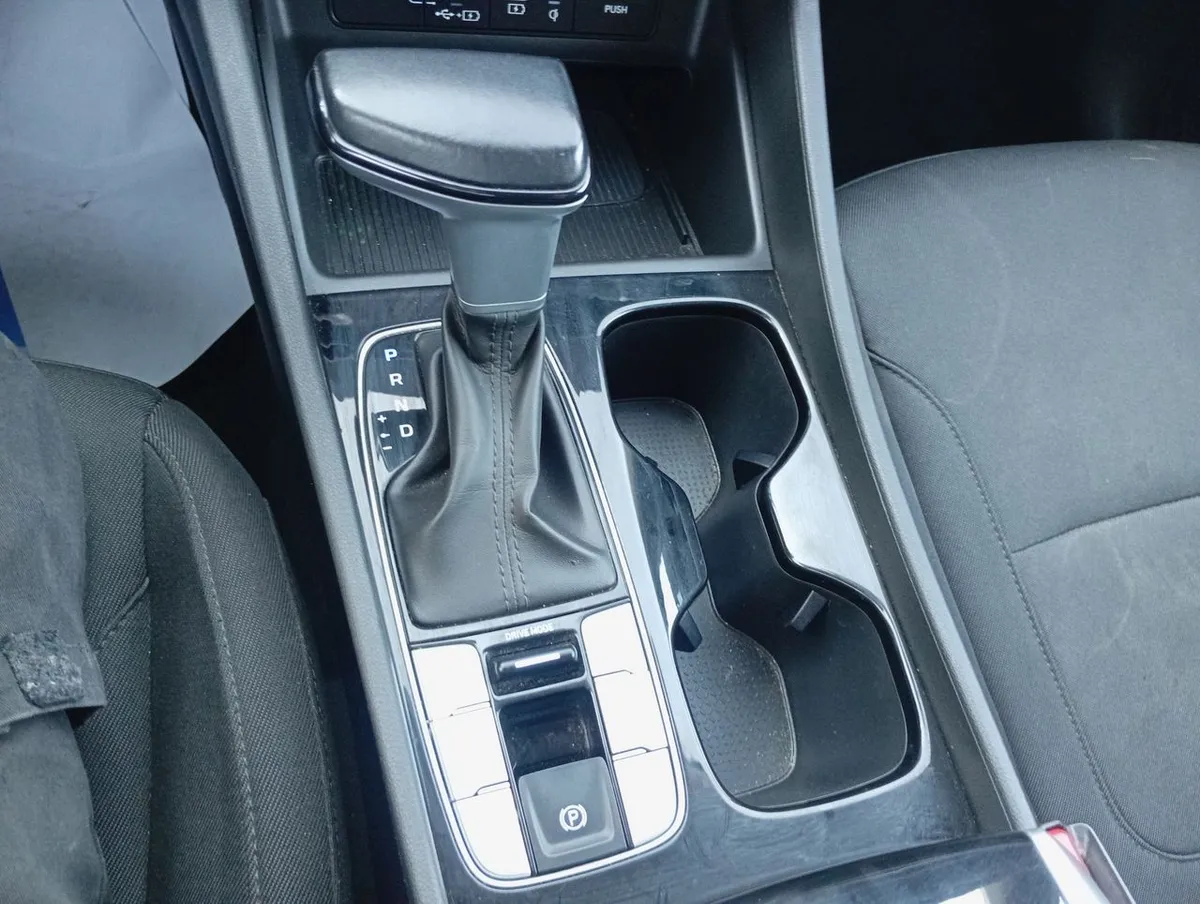 Hyundai Tucson 2.0 Nx4 Plus Fl Diesel 2wd At 5p año 2025