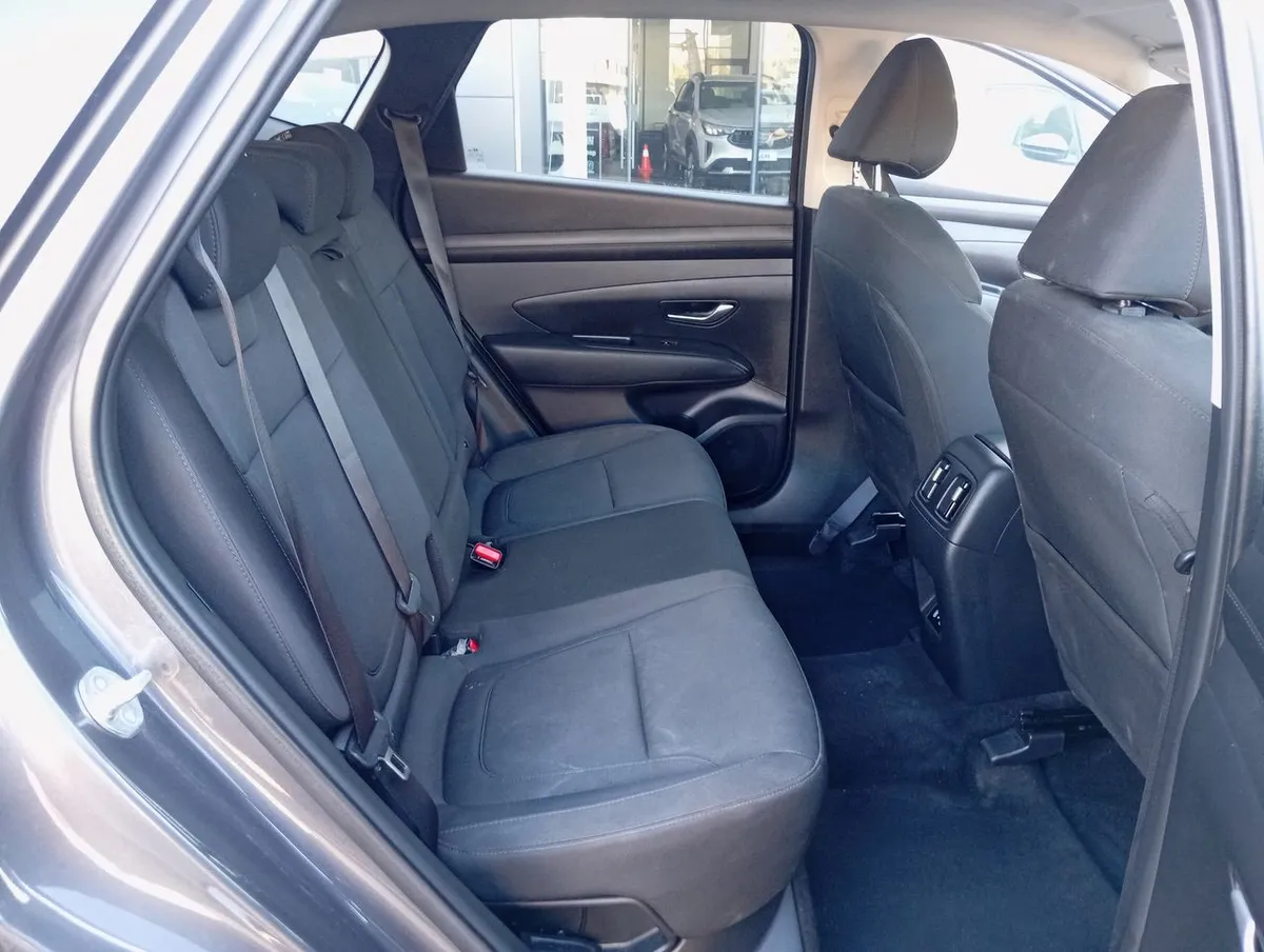 Hyundai Tucson 2.0 Nx4 Plus Fl Diesel 2wd At 5p año 2025