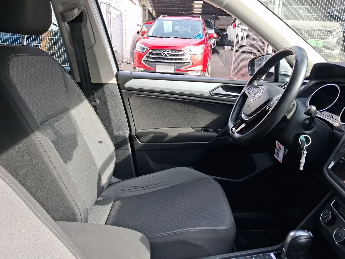 Volkswagen Tiguan 1.4 Tsi Trendline 4x2 150 Hp At 5p año 2020