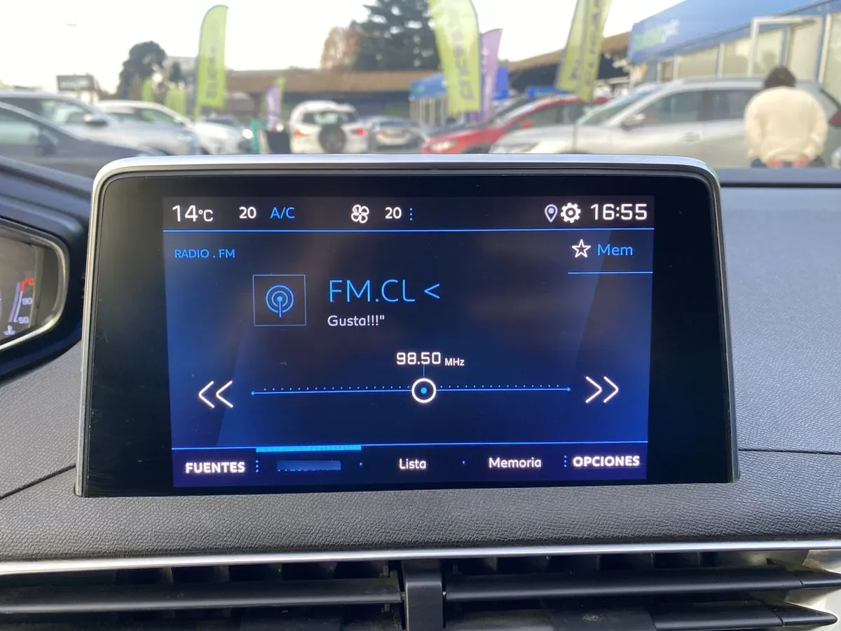 Peugeot 5008 1.5 Allure Bluehdi 4x2 130 Eat8 5p año 2020