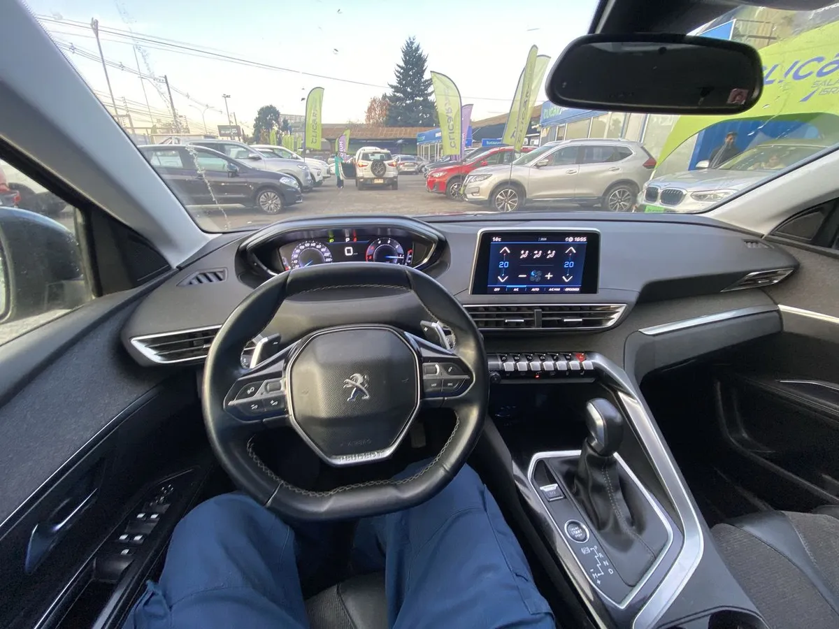 Peugeot 5008 1.5 Allure Bluehdi 4x2 130 Eat8 5p año 2020