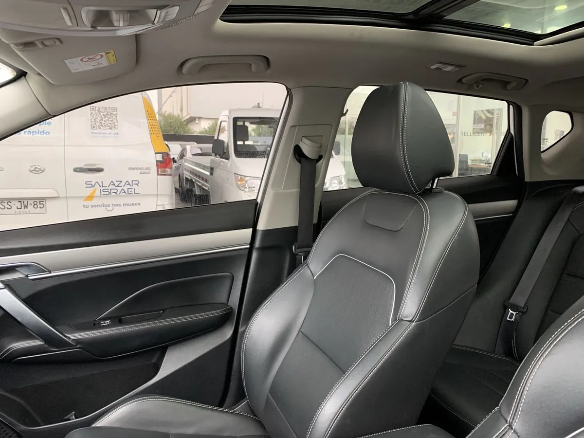 Geely Coolray 1.5 Exclusive At 5p año 2022